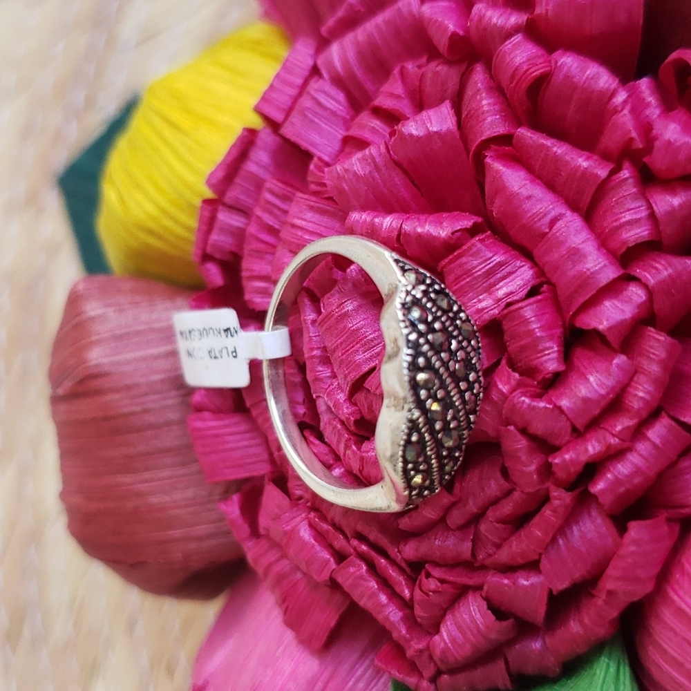 New .925 silver with marquesite ring #6